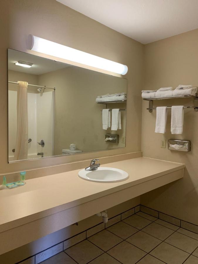 Economy Inn & Suites Hannibal Dış mekan fotoğraf