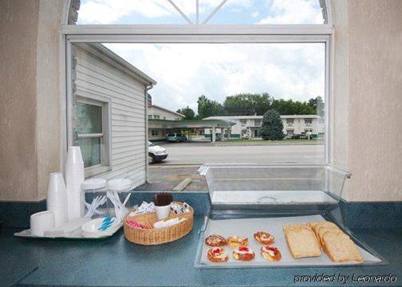Economy Inn & Suites Hannibal Restoran fotoğraf